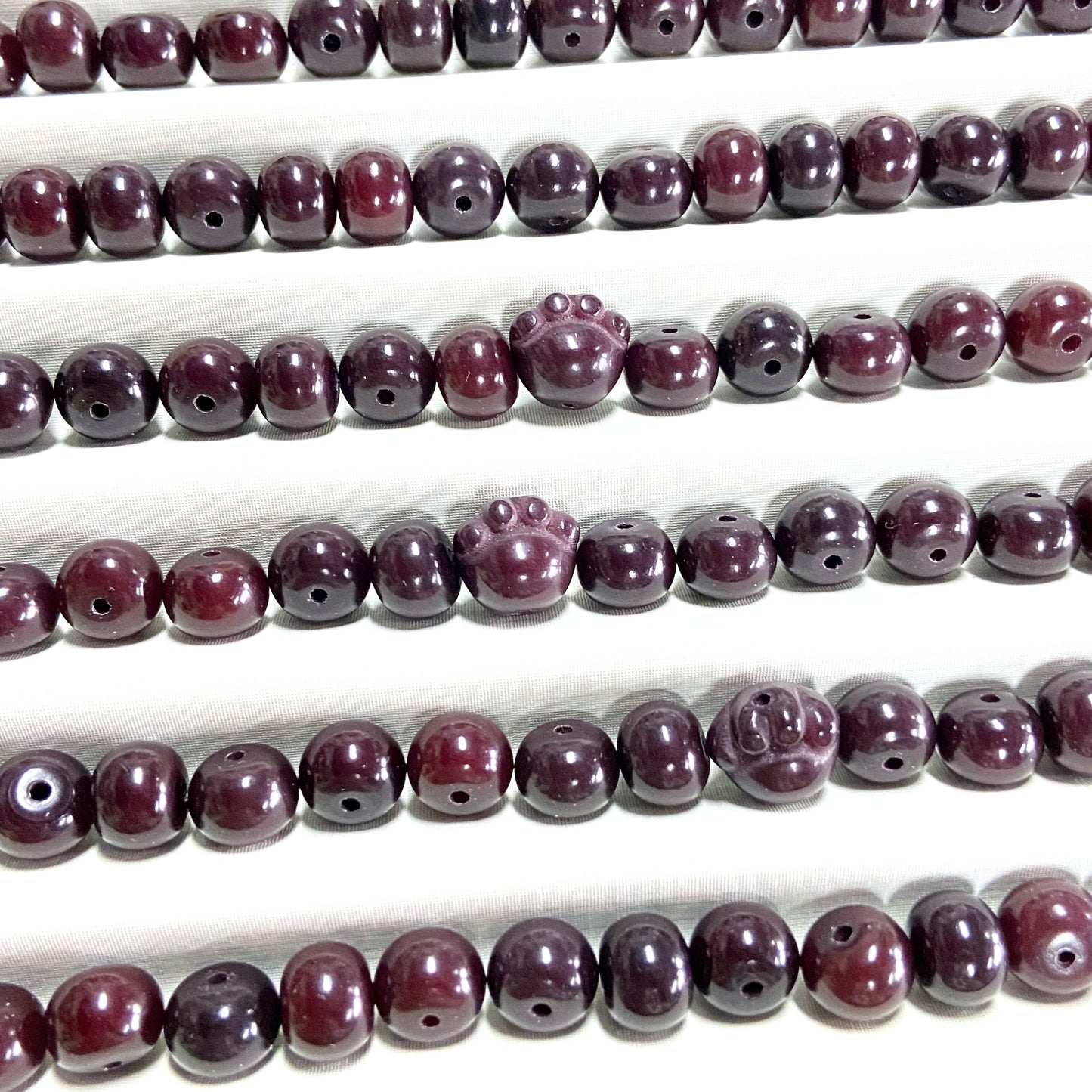 Bodhi Dark Paw 8*10mm