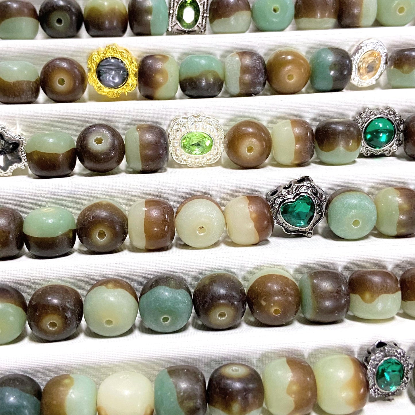 Bodhi Mint Mocha 11*12mm