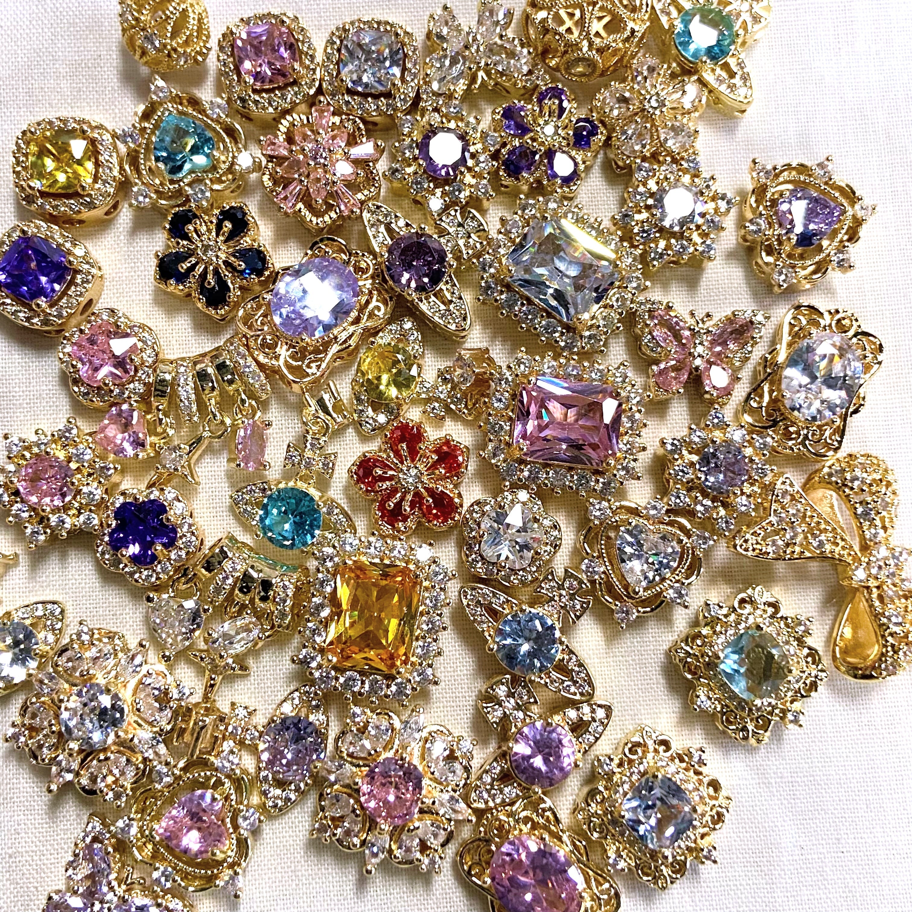 Royal Goldie Deluxe Zircon