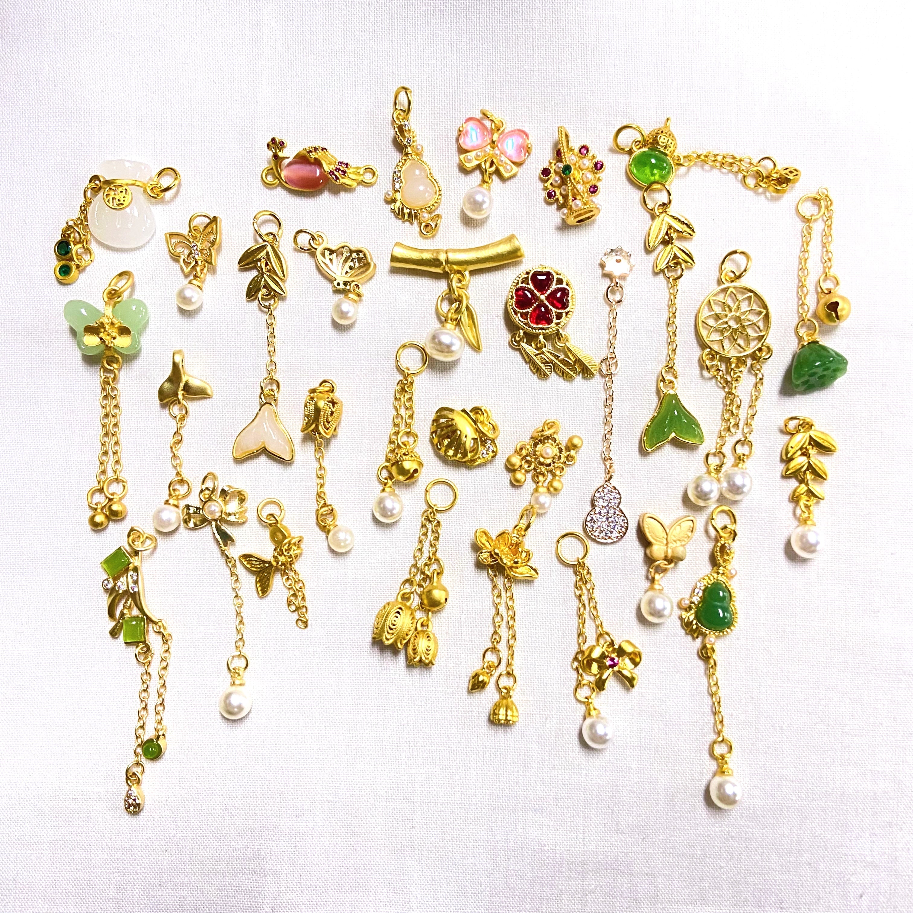 Royal Goldie Deluxe Pendant Chains