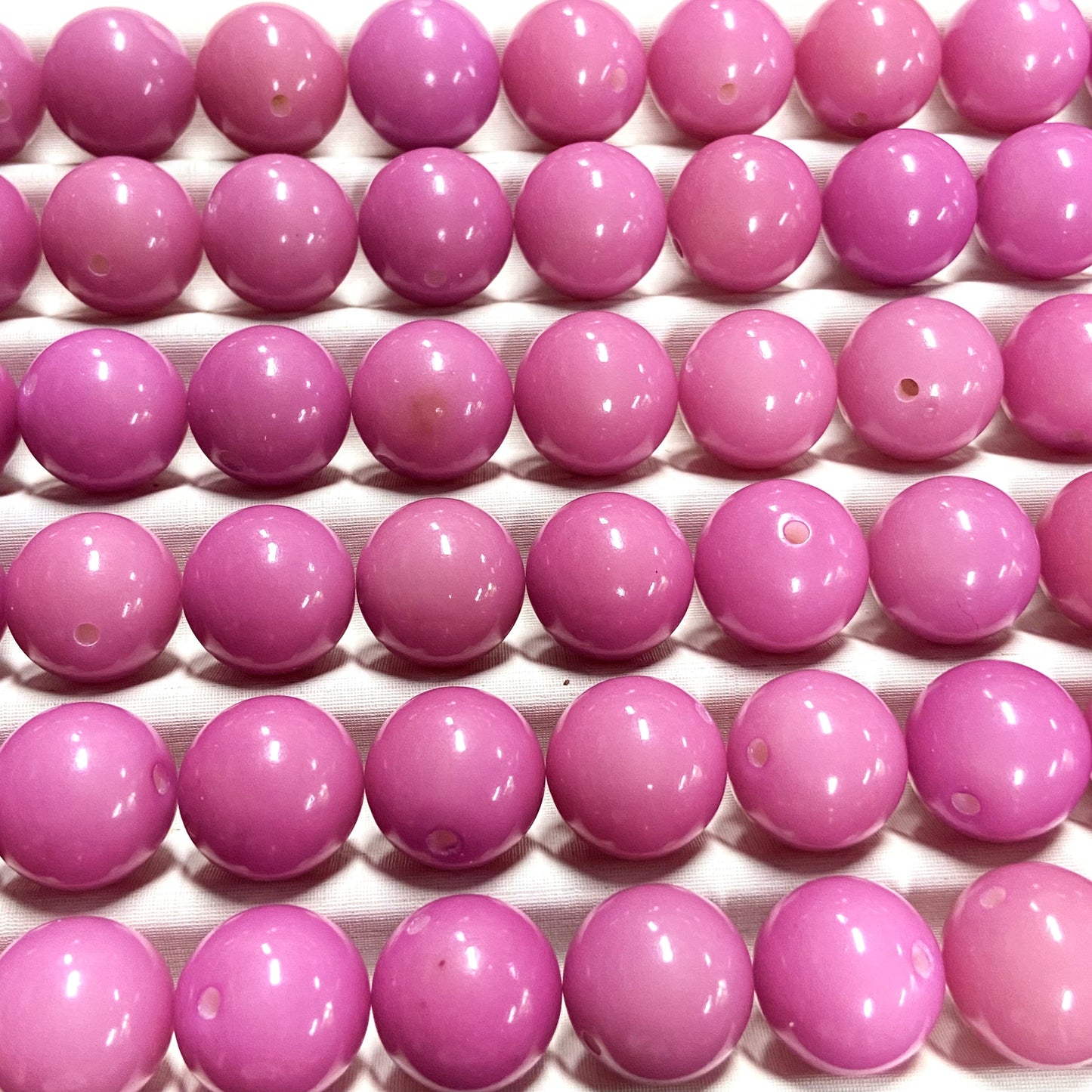 Bodhi Large Hot Pink 17mm