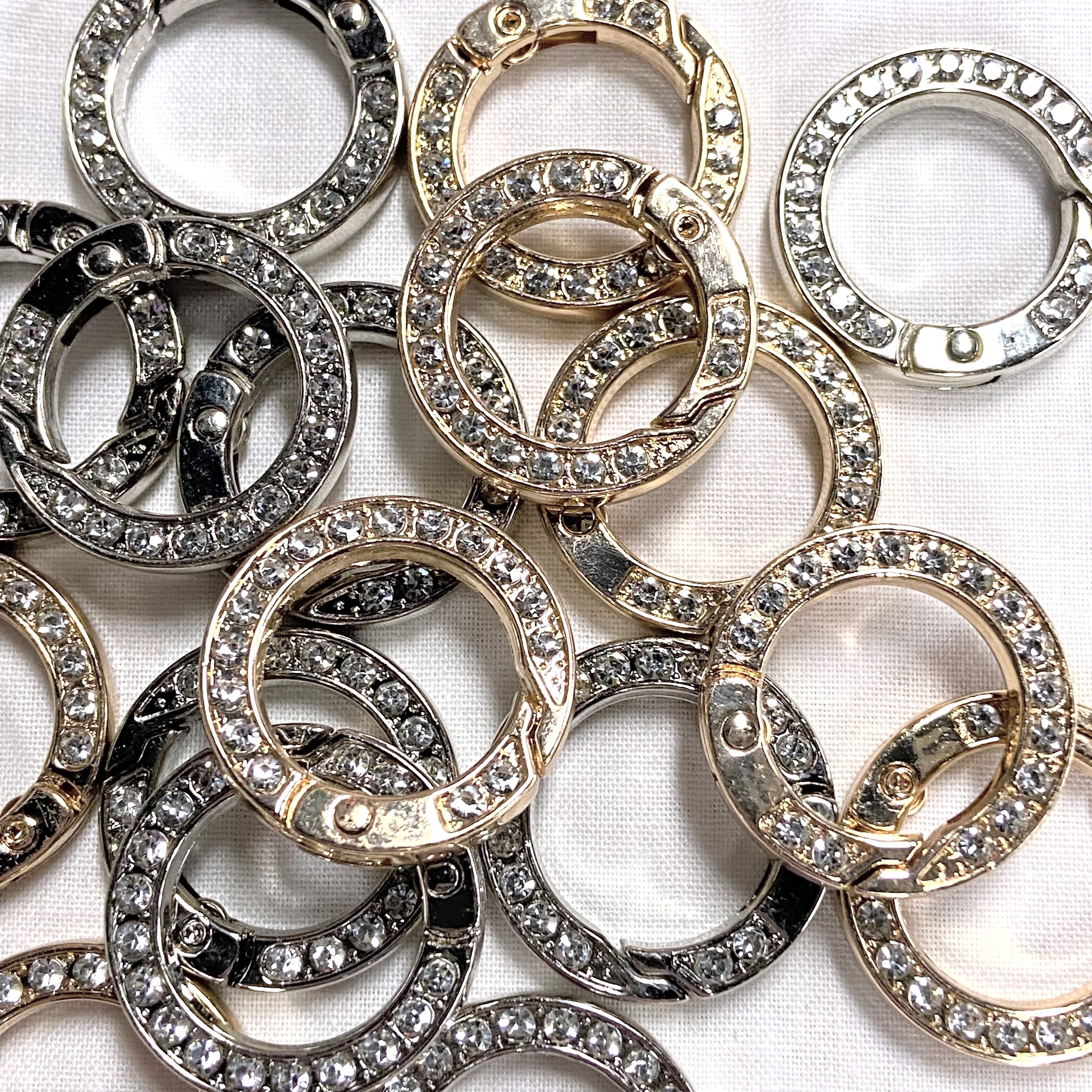 Metal Ring Clasp Deluxe