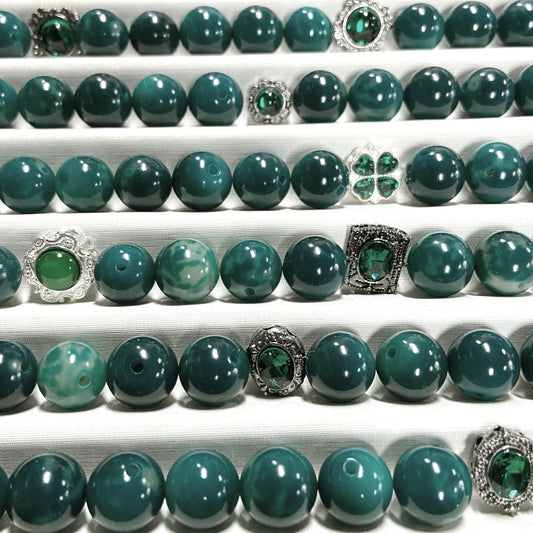 Bodhi Emerald Petal 12mm