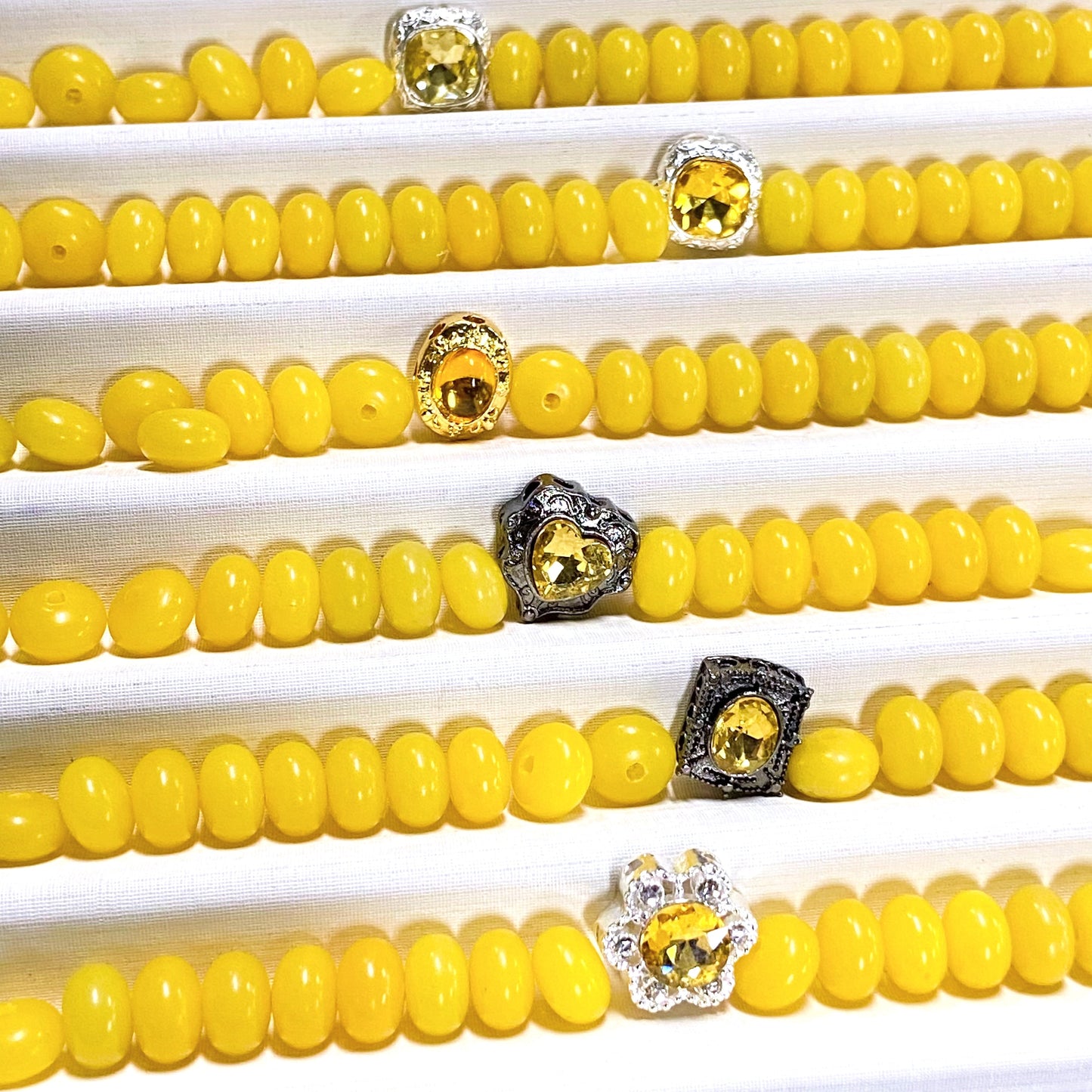 Bodhi Cobble Stone Yellow